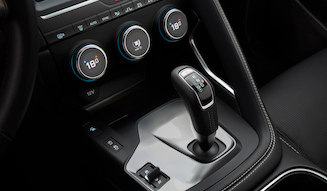 s_085_Jaguar_E_Pace