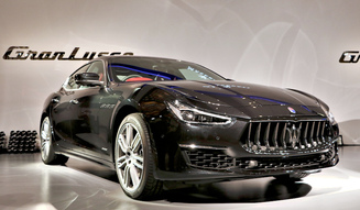 s_06_maserati-ghibli-granrosso_001