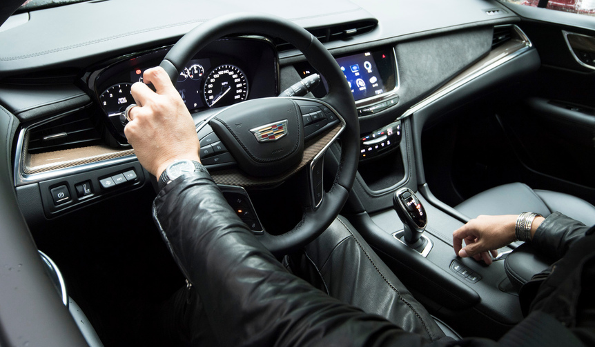 「M.A.R.S」デザイナー、米山庸二氏が「XT5 クロスオーバー」の魅力を語る｜Cadillac 013