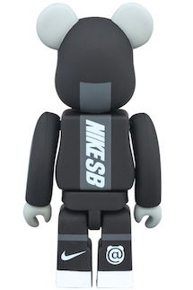 s_002_medicom_nike_bb
