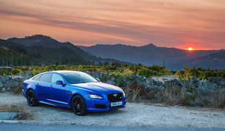 s_018_jaguar_xjr_575