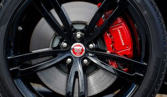 s_023_jaguar_xjr_575