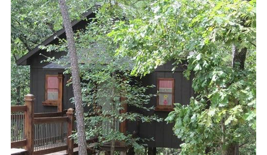 9_Eureka-Springs-Treehouses_USA
