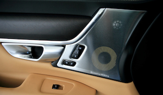s_020_volvo_v90_cross