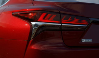 S_006_Lexus-LS500-F-SPORT