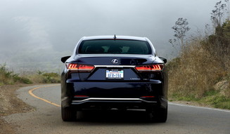 S_037_Lexus-LS500h