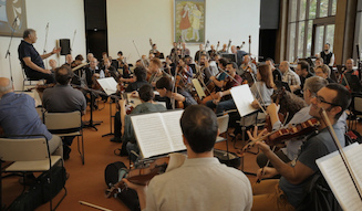 s_012_dancing_Beethoven