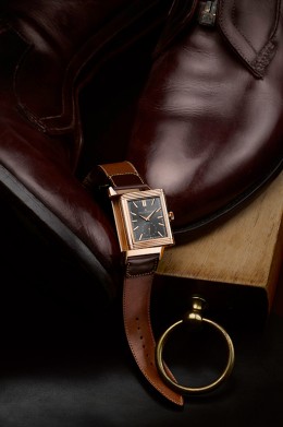 REVERSO_JLC_396245J_STILLLIFE_2