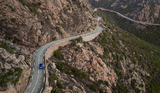 s_046_jaguar_epace_P300