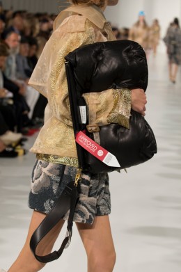 MAISON_MARGIELA_RTW_SS18_DETAILS_443_GAS0560