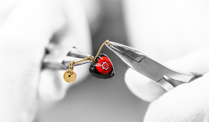 DIOR_SPRING-SUMMER-2018_SAVOIR-FAIRE_MURRINE(4)_©-Pol-Baril
