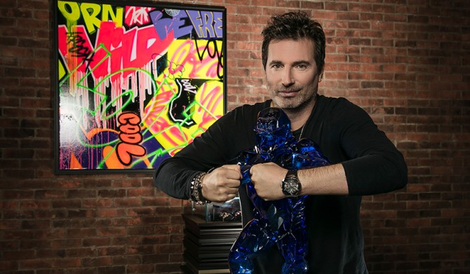 Richard-Orlinski-wearing-the-Classic-Fusion-Aerofusion-Chronograph-Orlinski_2