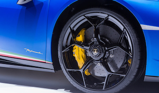 s_039_lamborghini_geneva_2018