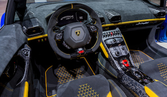 s_044_lamborghini_geneva_2018