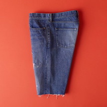 s_s_003_best7_22_saintlaurent_cube