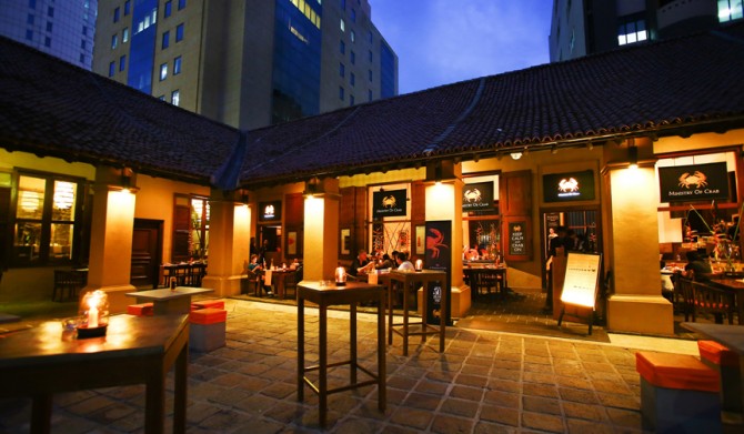 MOC-Restaurant-Exterior-2