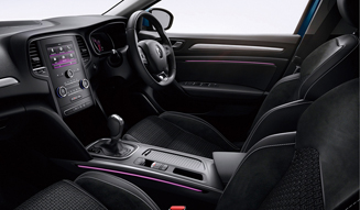 ルノー メガーヌ スポーツ・ツアラー アニヴェルセル