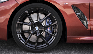 ビーエムダブリュー M850i xDrive