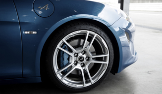 ラリー界を席巻した名車の血をひく新型アルピーヌ「A110」に試乗 14