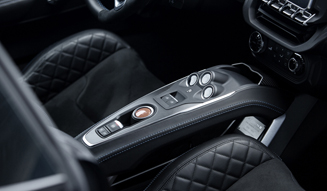 ラリー界を席巻した名車の血をひく新型アルピーヌ「A110」に試乗 15