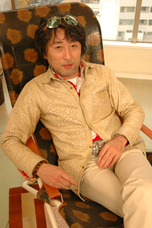 スーパーセブンに似合う赤(その1)鈴木正文×近藤かねよし(L&KONDO)