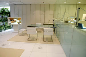 壁に設けられた小公園