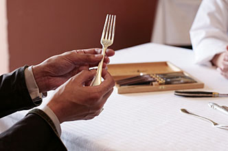 第25回<br>身近なグッドデザイン 番外編<br><br>対談|TERAKOYA 間 光男×M.Y. LABEL 吉田眞紀<br>「グランメゾンとそのカトラリー」.....(4)