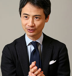 生地、衿型、サイジングに、時代性を反映することのできる老舗<br><br>ビームス メンズ統括部 部長・クリエイティブディレクター 中村達也さん