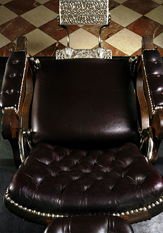 THE STORY OF TRUEFITT&HILL<br>世界最古の理髪店の歴史（その2／20世紀編）<br><br><br>スタッフ100名を抱えるトゥルフィット＆ヒルの繁栄と栄光