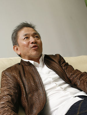 ACT 6｜BE@RBRICK meets TOYO KITCHEN 前編<br><br>メディコム・トイとトーヨーキッチンによる<br>「非常に高級なTOY」づくり、スタート──