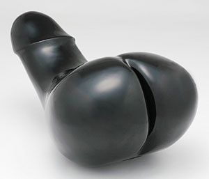 ヒステリック グラマー × メディコム・トイという関係性──<br>うまれたのは「いやらしい黒豆」!?