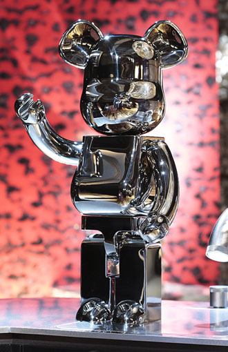 <br /><br /><h1>ACT 7|Welcome STAINLESS BE@RBRICK!</h1><br /><p>