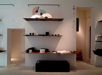 燕子花|KAKITSUBATA今と古(いにしえ)、東と西の道具や伝承を、現代に