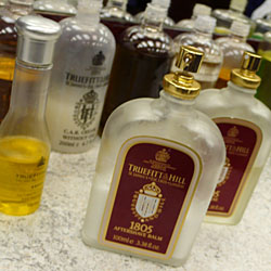 PARCO劇場 舞台『グッドナイト スリイプタイト』絶賛公演中!