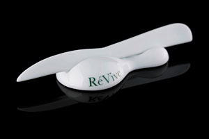 探していた、こんな“スパチュラ”!<br><br>『ReVive』をお買い上げの方にプレゼント中