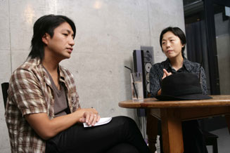 <br /><br /><h1>第2回 映画監督 鎌仲ひとみさん×ミハラヤスヒロ(1)</h1><br /><p>