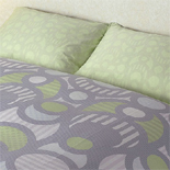 BED│気持ちに響く、円と直線の大胆な図柄