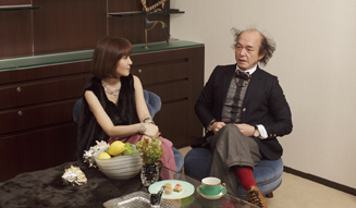 <strong>第50週 ELECTORE│エレクトーレ<br><br>たっぷりの泡で地肌の余分な皮脂がすっきりオフでき、根元からシャンと立ち上がる感じ</strong><h1>「フィジカルサイエンス エレクトーレシャンプー&ヘアトリートメント」</h1>