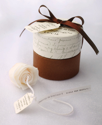 ジュエリー選びにぴったりな<br />落ち着きのある空間