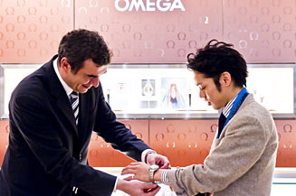 OMEGA｜オリンピックモデルを冬季五輪大会メダリスト7名に進呈