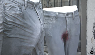 327_11_uncomfortable327