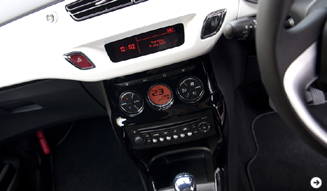 シトロエンDS3×中村貞裕