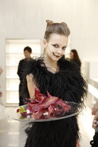 諏訪綾子展 ゲリラレストラン「LOST TONGUES」 02