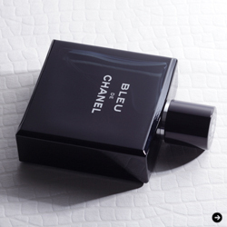 フレグランス特集｜2010年秋の新作カタログ｜男性｜CHANEL｜シャネル｜ブルー ドゥ シャネル オードゥ トワレット