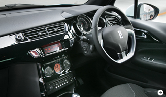 CITROEN DS3｜シトロエン DS3｜根津美術館