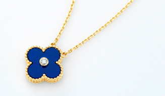 Van Cleef & Arpels|幸運を呼ぶラピスラズリのペンダント Van Cleef & Arpels|幸運を呼ぶラピスラズリのペンダント