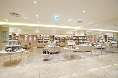 シゲタ|三越銀座店 02