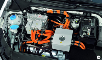 Volkswagen GOLF blue e-motion|フォルクスワーゲン ゴルフ e モーション Photo03