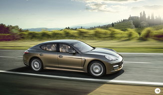 PORSCHE Panamera 4|ポルシェ パナメーラ4