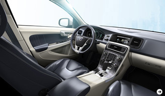 VOLVO V60 Plug-in Hybrid｜ボルボ V60 プラグイン ハイブリッド｜03